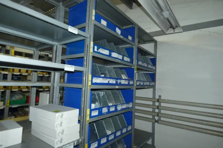 Konvolut Sanitär, Installation & Heizungstechnik, Zubehör, divers Umfang: 2x Feldinhalt, ohne Kisten